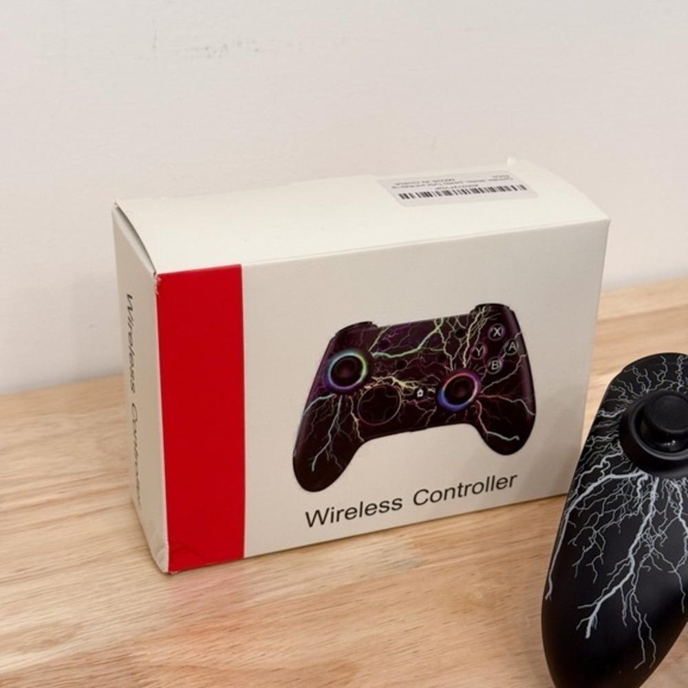 PC & Switch Wireless Controller Light Up | Tested - In Box - Picture 3 of 13